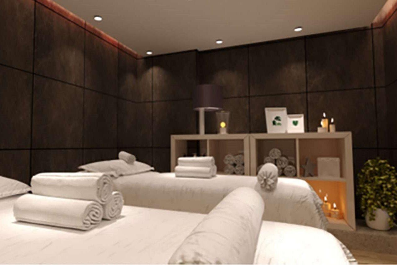 Henry Resort And Spa Durrës Esterno foto